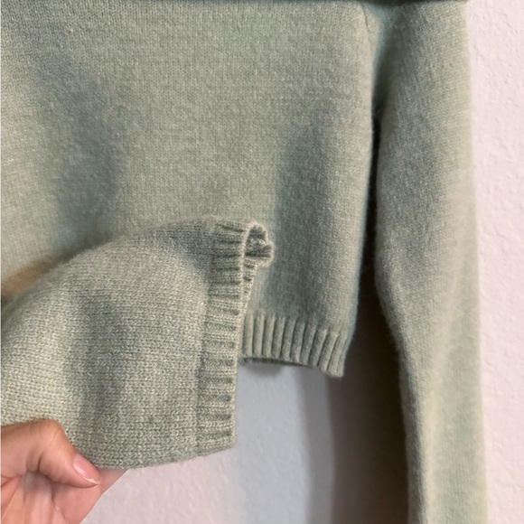 SHEIN Light Green Off-Shoulder Cropped Sweater - Picture 3 of 7